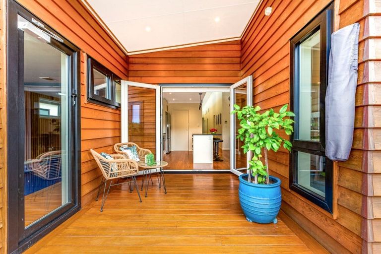 Photo of property in 3 Ramarama Lane, Crofton Downs, Wellington, 6035