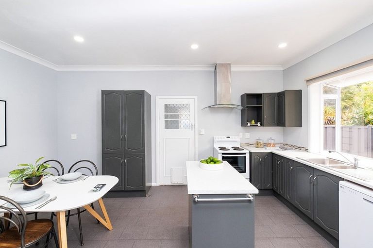 Photo of property in 503a Grove Road, Mayfair, Hastings, 4122