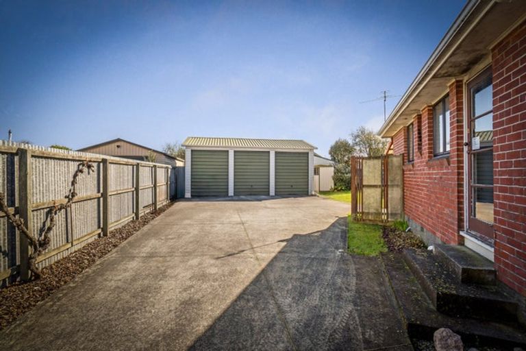 Photo of property in 16 Ngata Place, Hei Hei, Christchurch, 8042