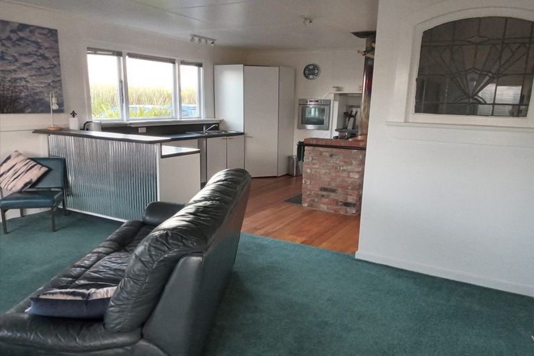 Photo of property in 5 Bluecliffs Beach Road, Papatotara, Tuatapere, 9691