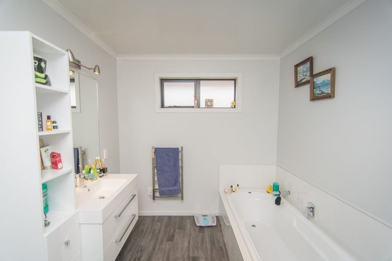 Photo of property in 25 Studholme Street, Temuka, 7920