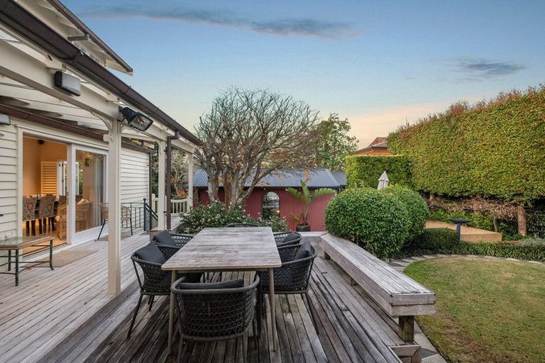 Photo of property in 13 Cameron Street, Takapuna, Auckland, 0622