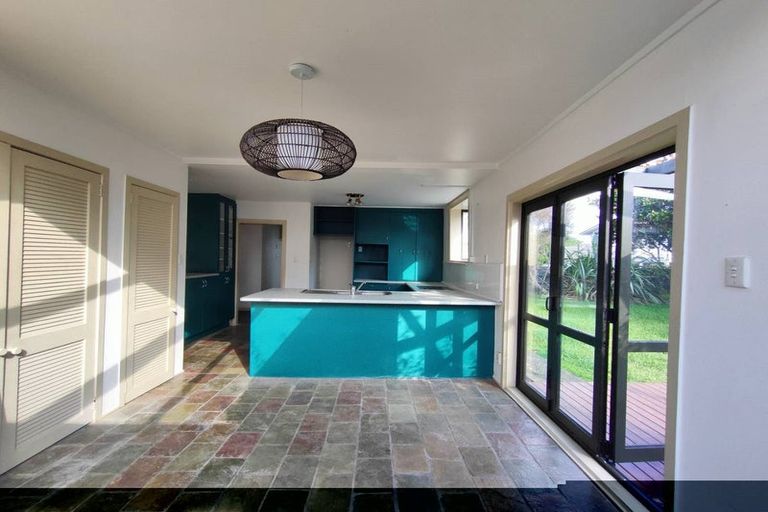Photo of property in 99 Nile Road, Milford, Auckland, 0620