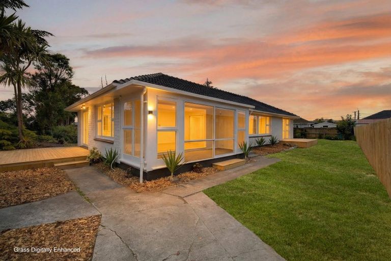 Photo of property in 70 Niven Street, Avondale, Christchurch, 8061