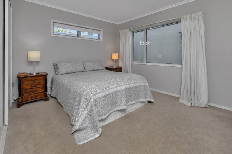 Photo of property in 80 One Tree Point Road, One Tree Point, 0118