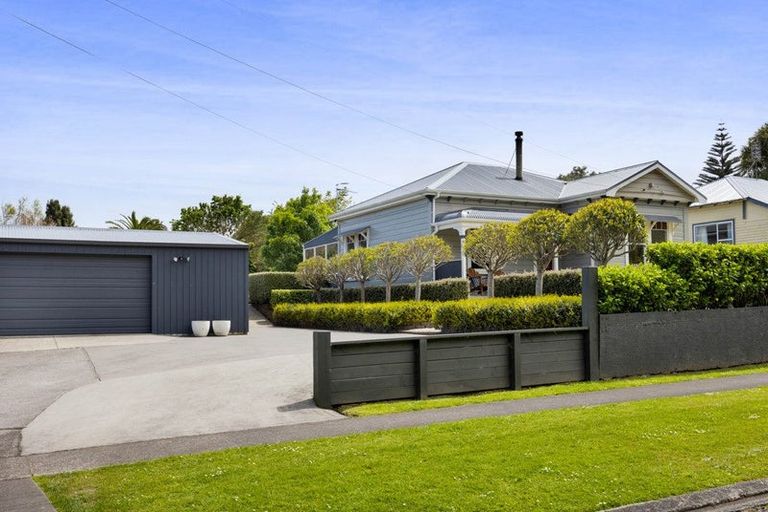Photo of property in 59 Gladstone Street, Hawera, 4610