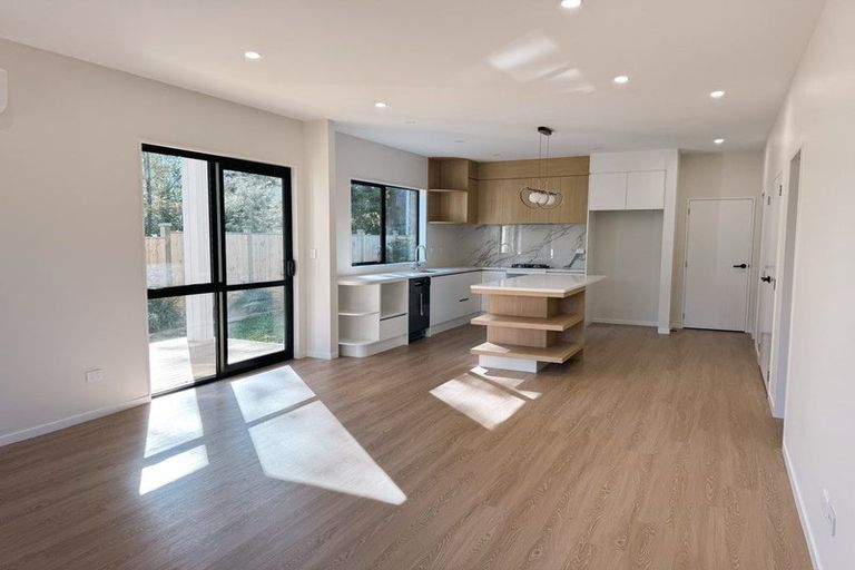 Photo of property in 37 Burberry Road, Karaka, Drury, 2578