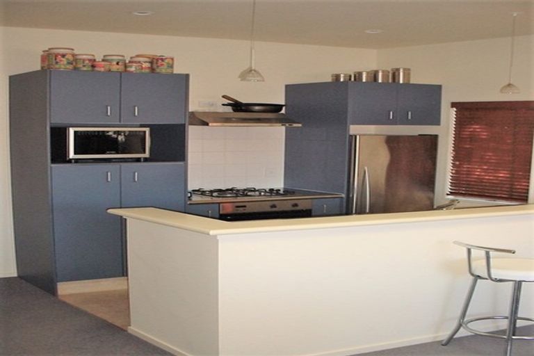 Photo of property in St Giles Court Apartments, 8/6 Vallance Street, Kilbirnie, Wellington, 6022