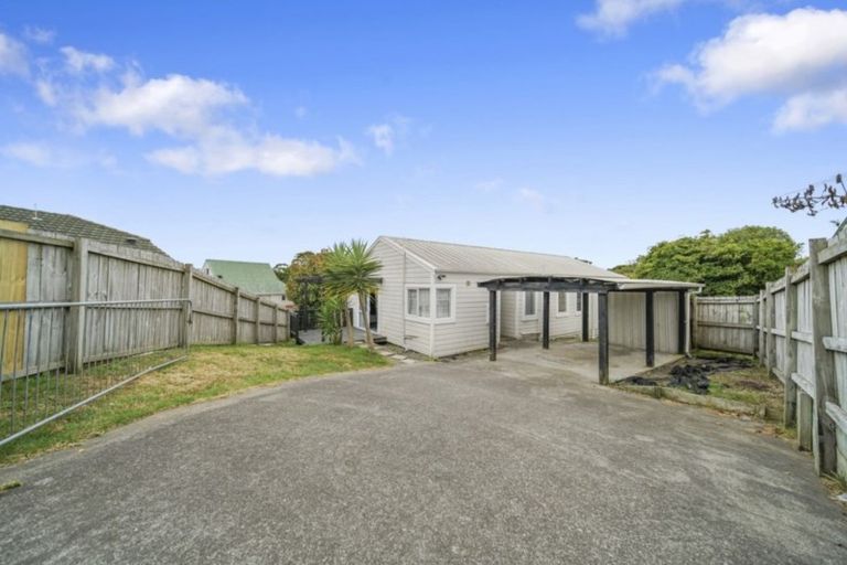 Photo of property in 3a Zircon Place, Wiri, Auckland, 2104