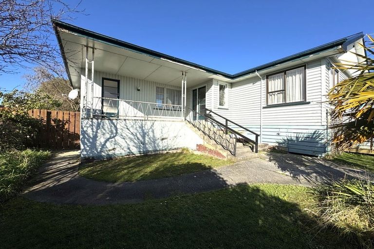 Photo of property in 2 Springfield Street, Balclutha, 9230
