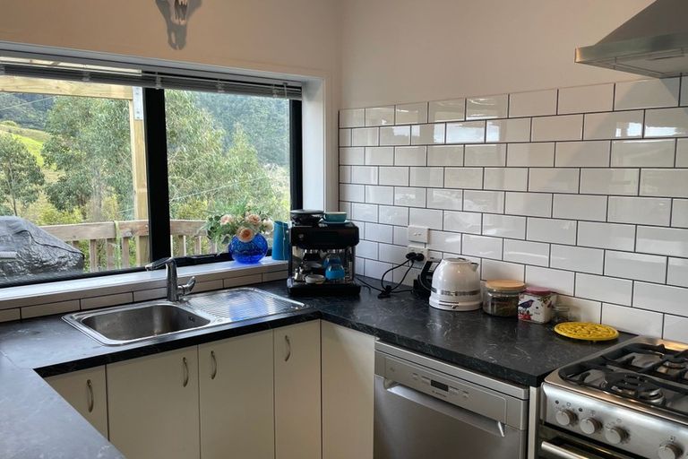 Photo of property in 24 Noakes Hill Road, Puhoi, Silverdale, 0994