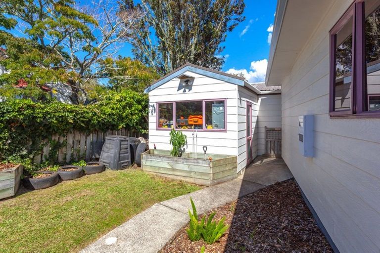Photo of property in 119 Durrant Drive, Whangamata, 3620