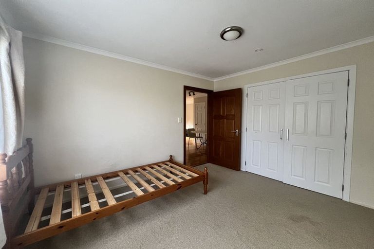 Photo of property in 16 City View Terrace, Birkenhead, Auckland, 0626