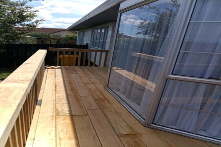 Photo of property in 22 Greenstone Place, Clover Park, Auckland, 2019