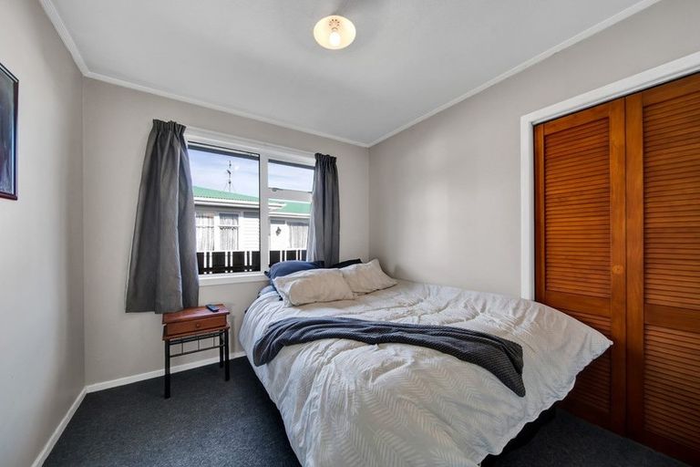 Photo of property in 64 Reid Avenue, Hawera, 4610