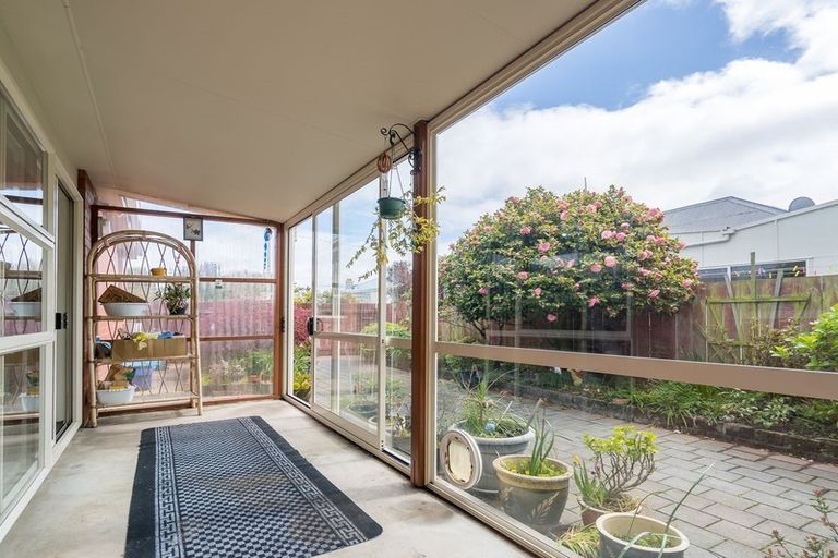 Photo of property in 79b Oxford Street, South Dunedin, Dunedin, 9012