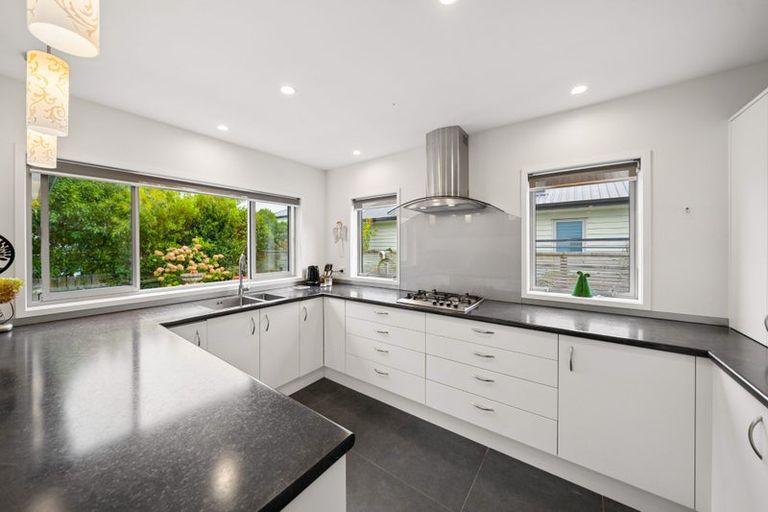 Photo of property in 7 Marlborough Street, Silverstream, Upper Hutt, 5019