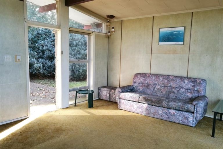 Photo of property in 3 Mckenzie Road, Mangere Bridge, Auckland, 2022