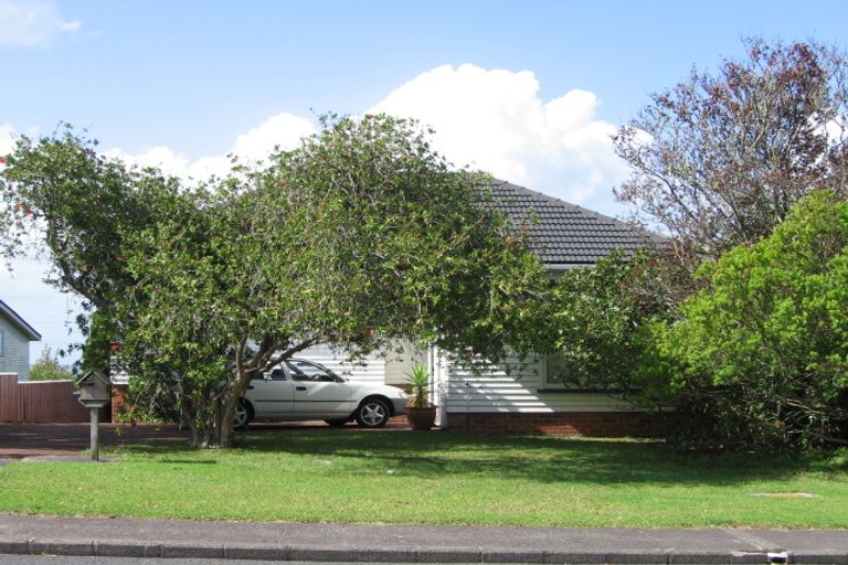 Photo of property in 40 Covil Avenue, Te Atatu South, Auckland, 0610