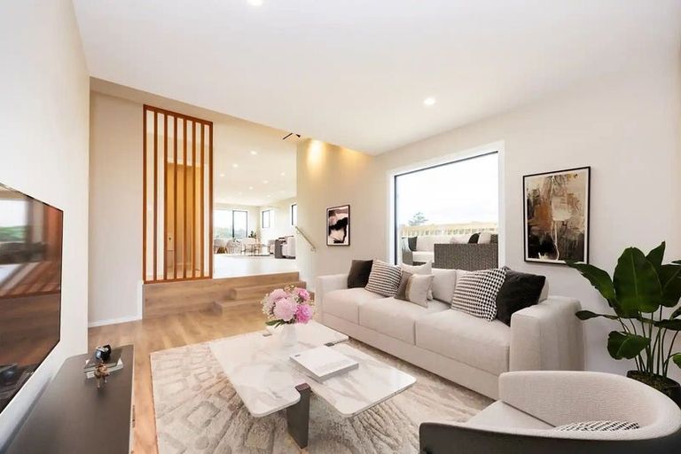 Photo of property in 30 Awanui Road, Red Beach, 0932