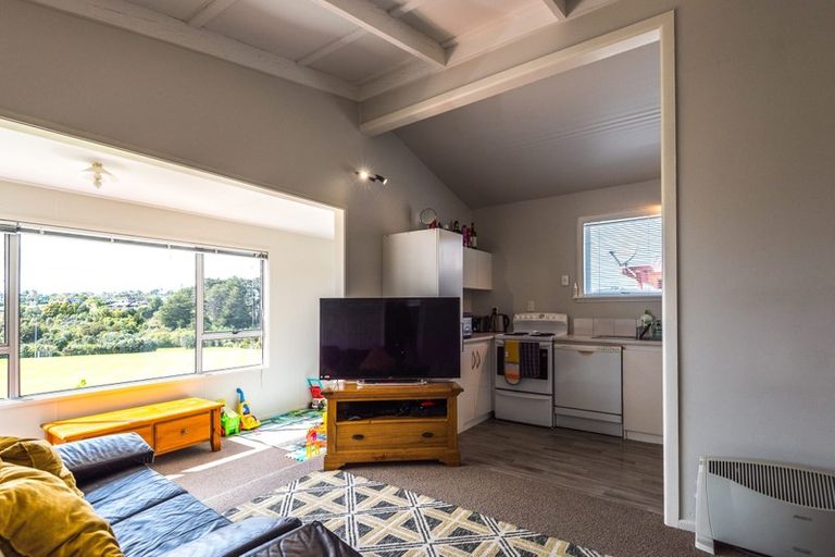 Photo of property in 10 Rimu Road, Stanmore Bay, Whangaparaoa, 0932