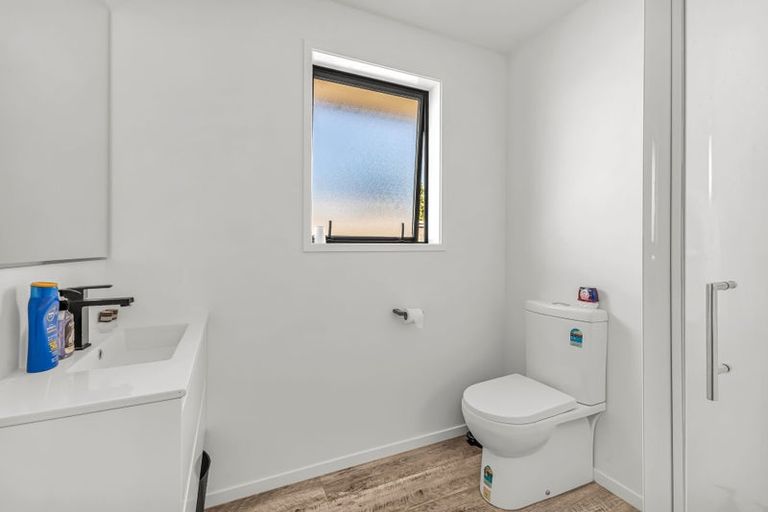 Photo of property in 4 Banks Street, Marfell, New Plymouth, 4310