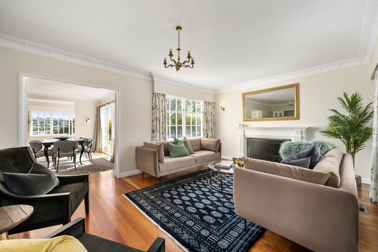 Photo of property in 43 Simla Crescent, Khandallah, Wellington, 6035