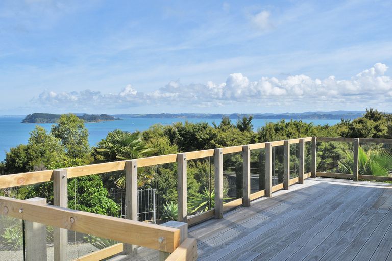 Photo of property in 11 Elizabeth Point Road, Kawau Island, 0920