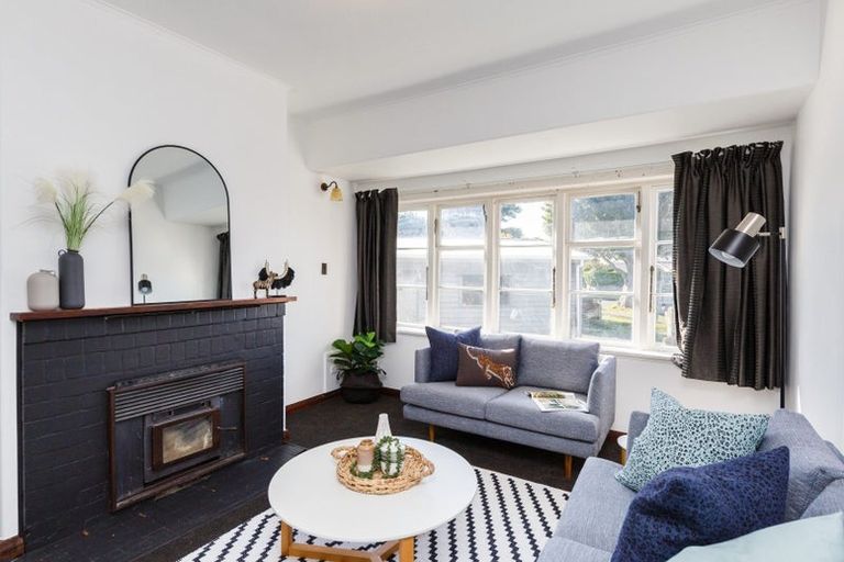 Photo of property in 10 Mansford Place, West End, Palmerston North, 4412