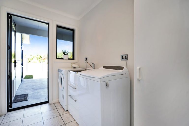 Photo of property in 2 Ludlow Drive, Huntingdon, Ashburton, 7774