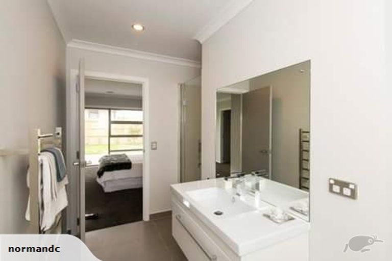 Photo of property in 94 Endeavour Drive, Whitby, Porirua, 5024