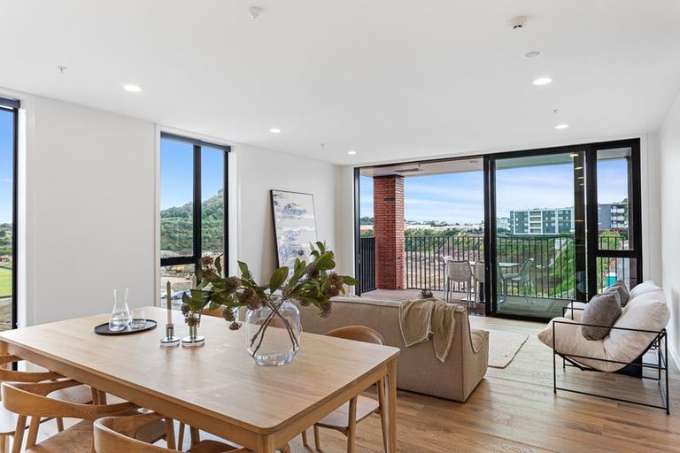 Photo of property in 6/36 Edmonton Road, Henderson, Auckland, 0612