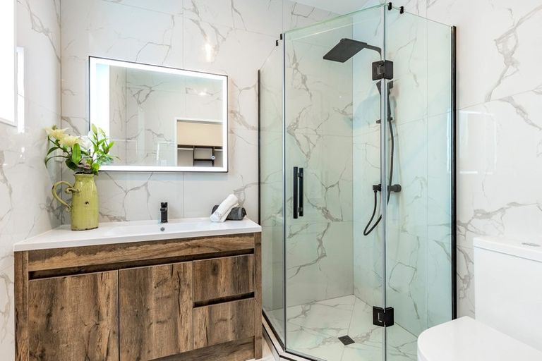 Photo of property in 28 Konoba Avenue, Kumeu, 0810