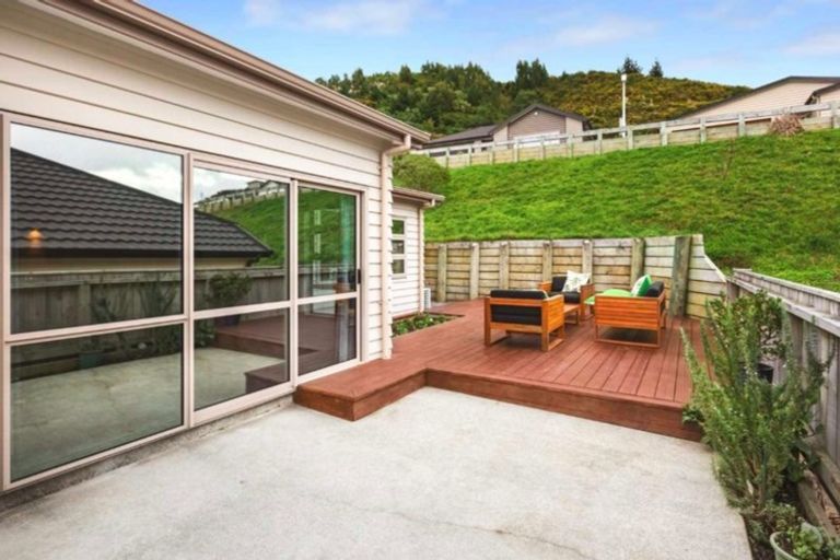 Photo of property in 76 Staithes Drive North, Whitby, Porirua, 5024