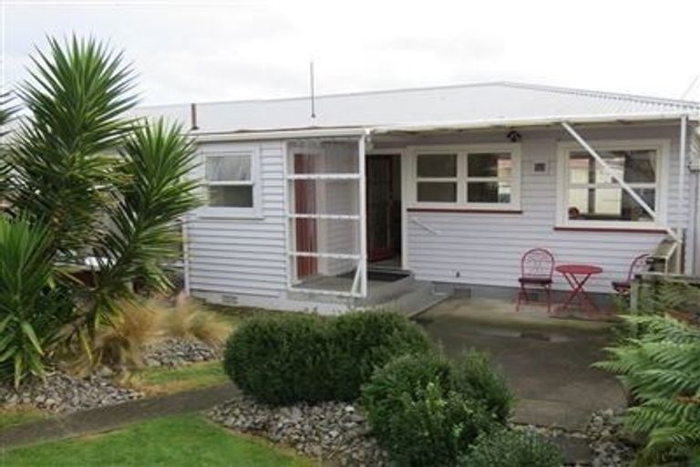 Photo of property in 44 Rugby Street, Levin, 5510