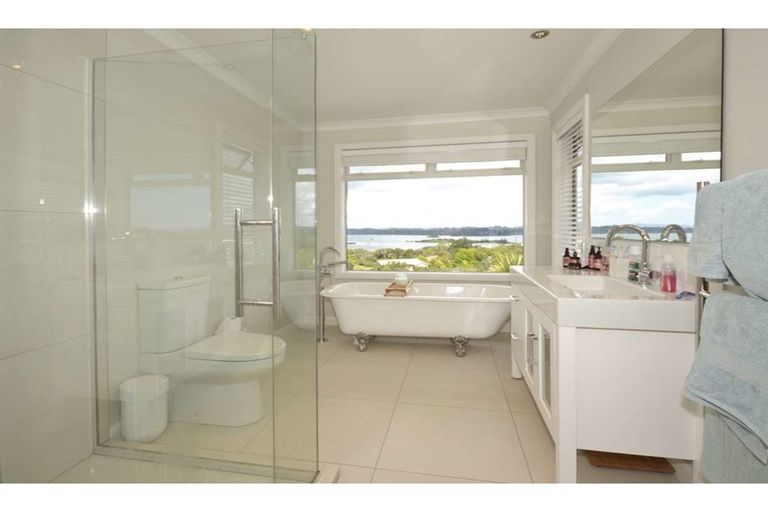 Photo of property in 204 Rangitane Road, Kerikeri, 0294