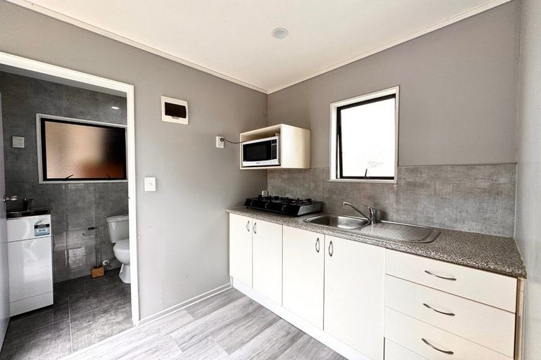 Photo of property in 2/43 Wyllie Road, Papatoetoe, Auckland, 2025