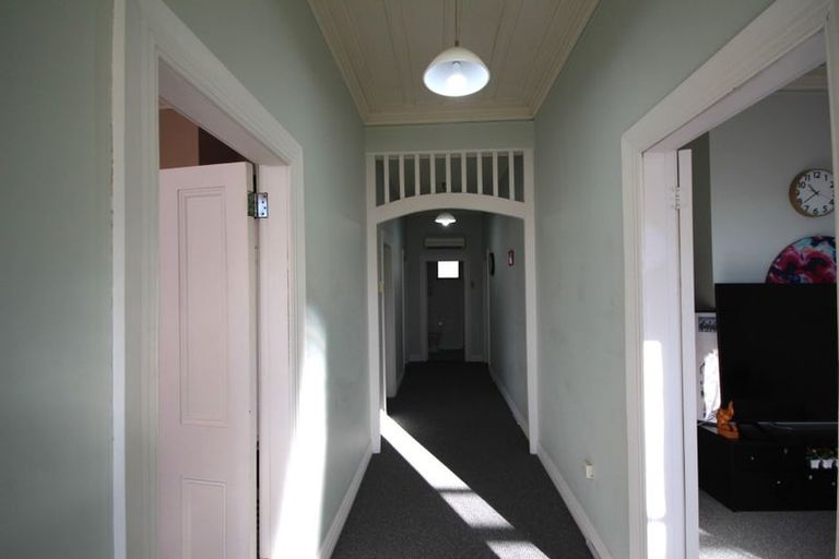 Photo of property in 69 Law Street, Caversham, Dunedin, 9012