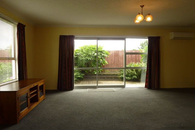 Photo of property in 2/103 Teesdale Street, Burnside, Christchurch, 8053