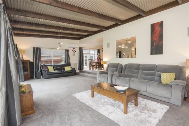 Photo of property in 20 Weka Place, Picton, 7220