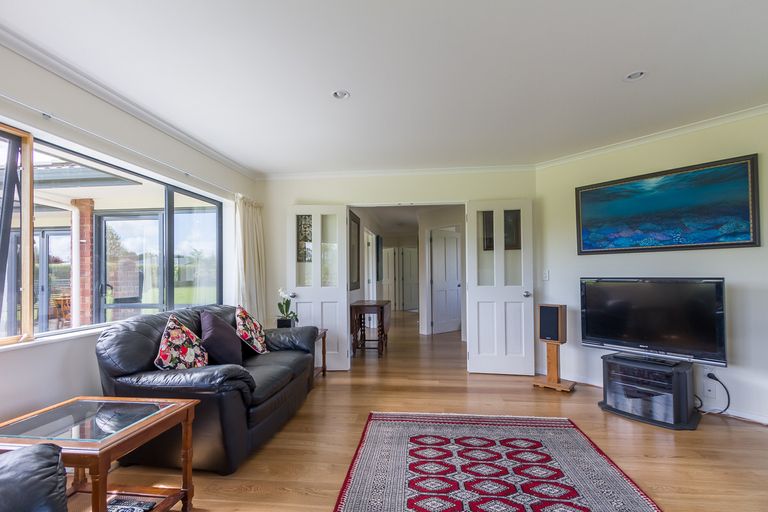 Photo of property in 99 Chestnut Lane, Pirongia, 3802