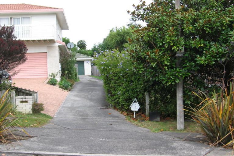 Photo of property in 1/5 Delamare Court, Sunnynook, Auckland, 0632