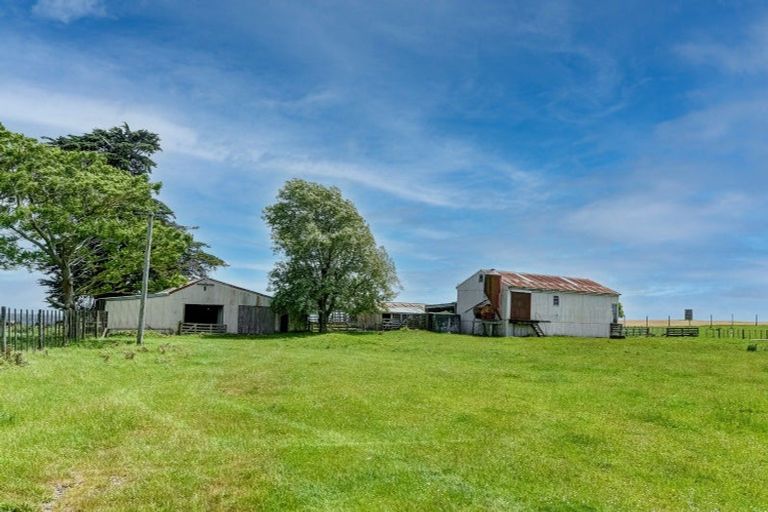 Photo of property in 1173 Karahaki Road, Waverley, 4591
