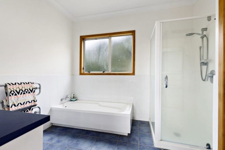 Photo of property in 14 Burnham Street, Seatoun, Wellington, 6022