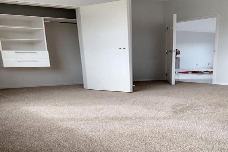 Photo of property in 2 Castlederg Drive, Flat Bush, Auckland, 2019
