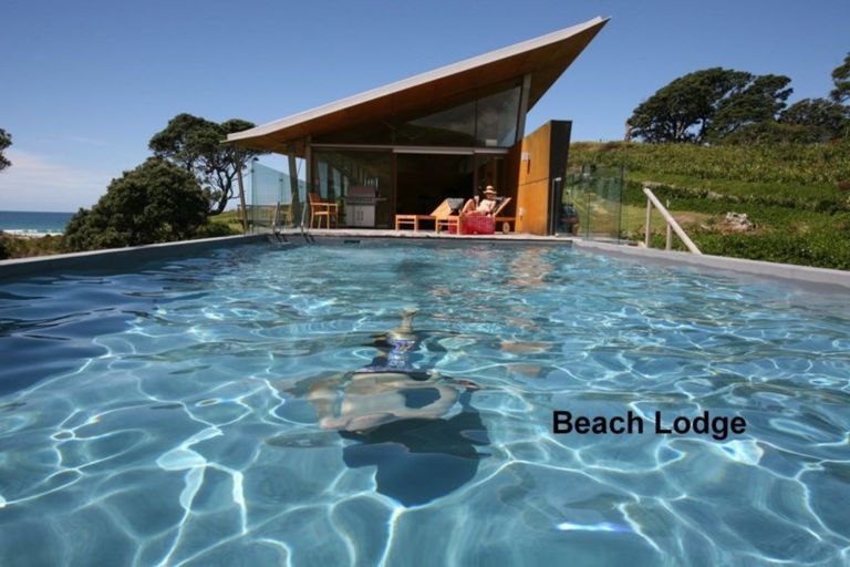 Photo of property in 28 Tuaraki Road, Mangawhai Heads, Mangawhai, 0573