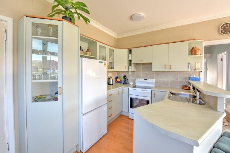 Photo of property in 56 Blaydon Street, Waikaia, 9778