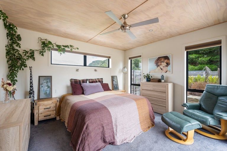 Photo of property in 4 Goldie Lane, Albert Town, Wanaka, 9305