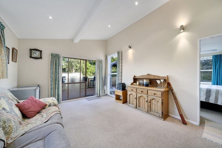 Photo of property in 16 Martin Road, Paraparaumu Beach, Paraparaumu, 5032