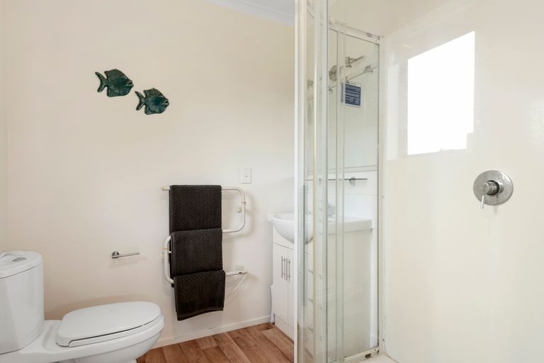 Photo of property in 10 Waimanu Place, Point Wells, Warkworth, 0986